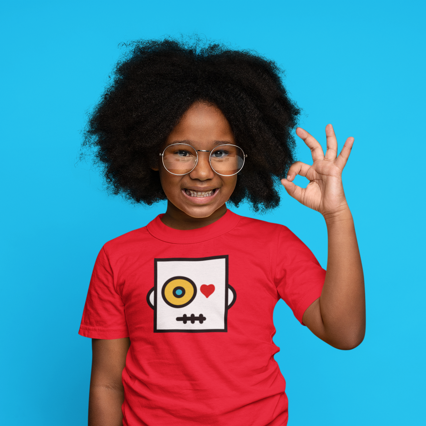 girl wearing ibii logo t-shirt